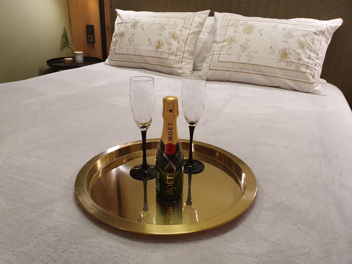 Pinewood Ang Luxurious Apartment A32 ボロヴェッツ エクステリア 写真