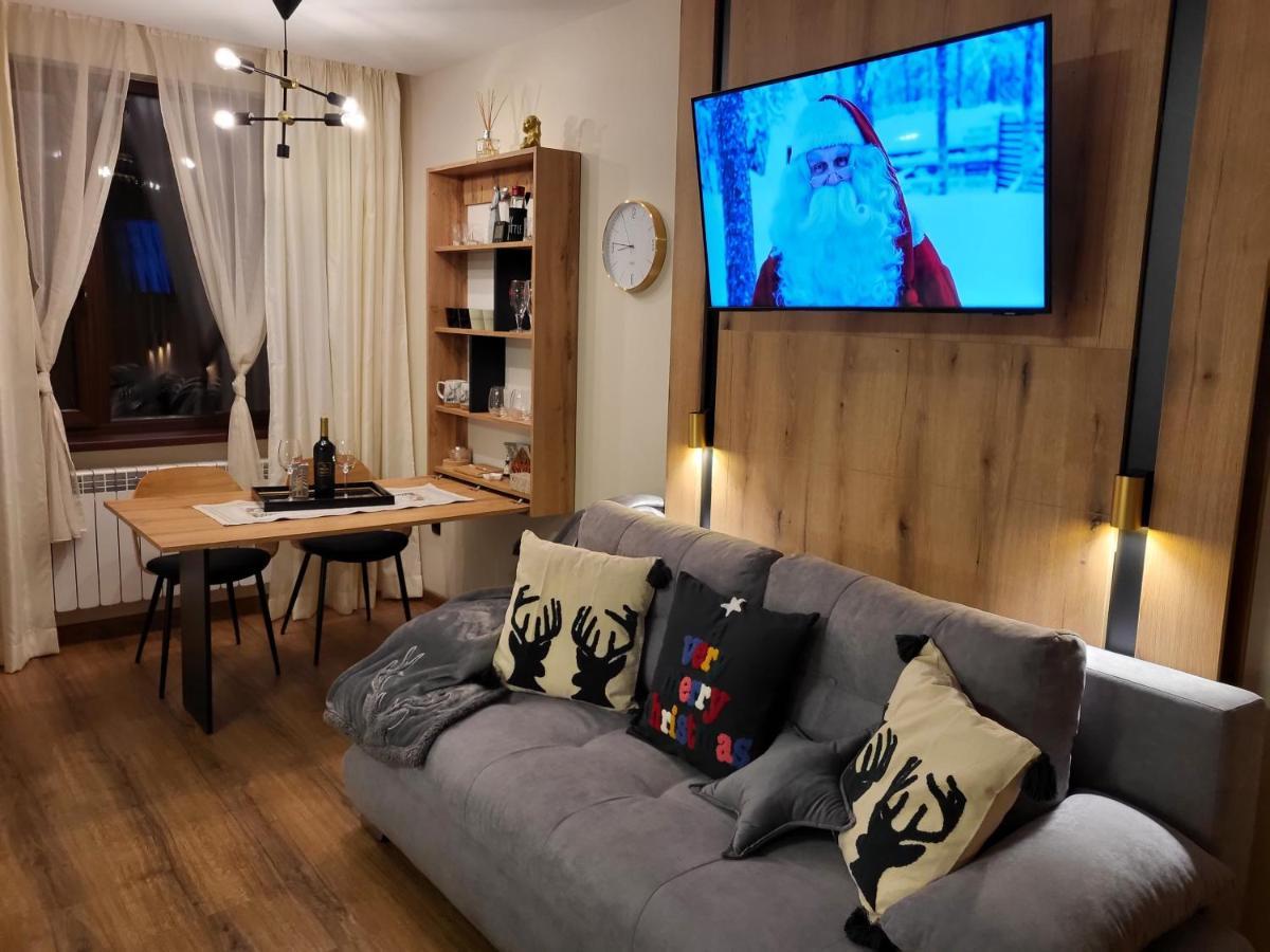 Pinewood Ang Luxurious Apartment A32 ボロヴェッツ エクステリア 写真