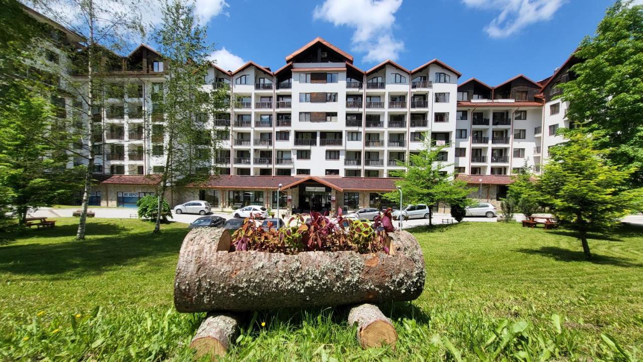 Pinewood Ang Luxurious Apartment A32 ボロヴェッツ エクステリア 写真